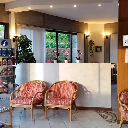 艾尔伯格阿卡奇多雷酒店 酒店